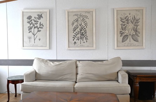 Bertram House | Village Village Country