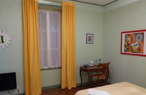 L'Ile-d'Elle House | Villanelle - Pablo room, in the center of your desires.
