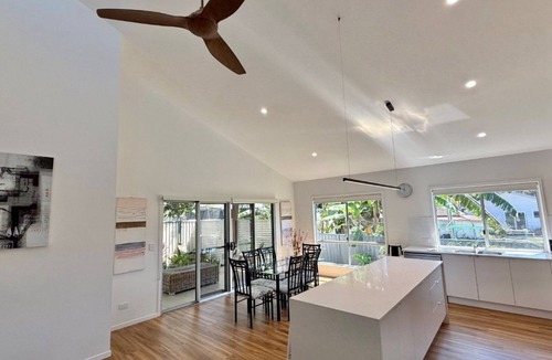 Bongaree Apartment | Villanova 6 on Third