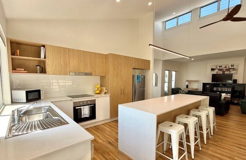 Bongaree Apartment | Villanova 6 on Third