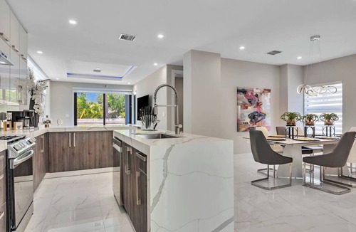 Tarpon River House | *VillaPlaya brand new home, modern style resort!