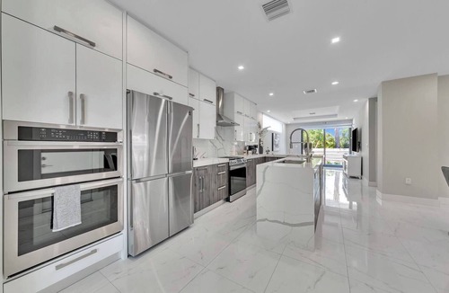 Tarpon River House | *VillaPlaya brand new home, modern style resort!