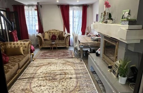 Port-Aviation House | Villaproche Aeroport et Gares