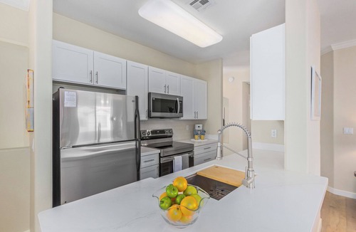 Security Acres House | Villas at Bellagio Close to So Much! 1 Month Min