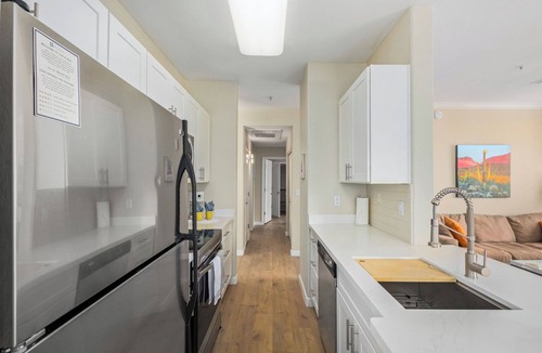 Security Acres House | Villas at Bellagio Close to So Much! 1 Month Min