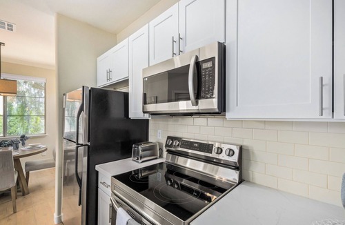 Security Acres House | Villas at Bellagio Close to So Much! 1 Month Min