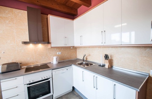Lloret de Mar House | Villas Costa Brava, Villa Pinares, 8 persons, Private Pool, Wifi,