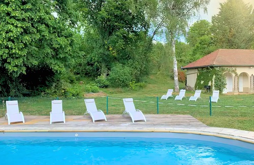 Branges Villa | Villas d'Arcy