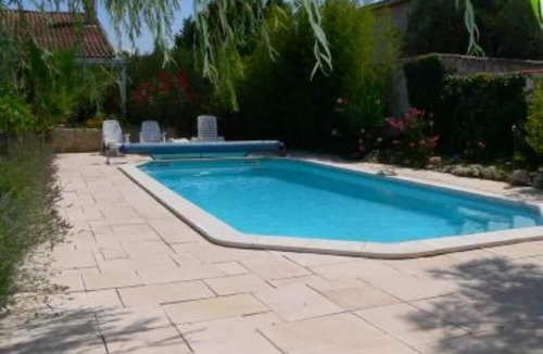 Entraigues-sur-la-Sorgue Villa | villas - 6 rooms - 6/8 persons