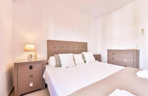 Urbanitzacio la Fustera Villa | Villas Guzman - Cathy
