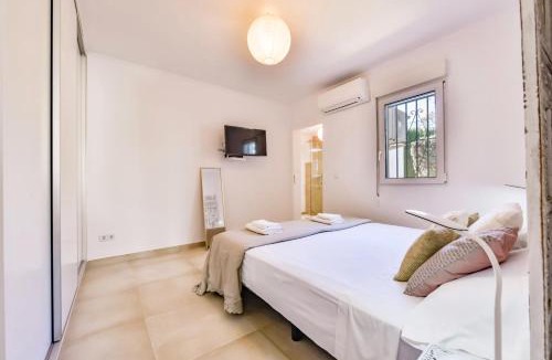 Urbanitzacio la Fustera Villa | Villas Guzman - Cathy