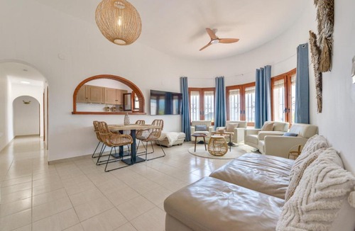 Empedrola Villa | Villas Guzman - Florentine