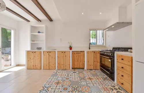 Benimeit Villa | Villas Guzman - Pura Vida
