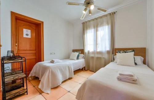 Urbanitzacio la Fustera Villa | Villas Guzman - Sonrisas