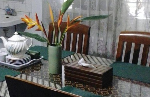 Klojen Bed & Breakfast | villas in batu indonesia Homestay Real one double room