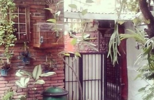 Klojen Bed & Breakfast | villas in batu indonesia Homestay Real