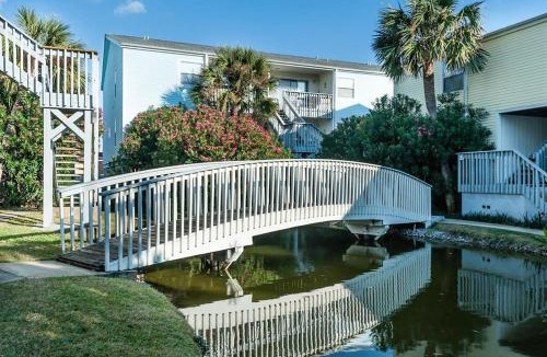 Pensacola Beach Apartment | Villas on the Gulf unit C5