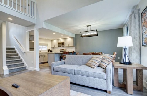 East Stroudsburg Villa | Villas Pocono Mountain by Explorian Resorts