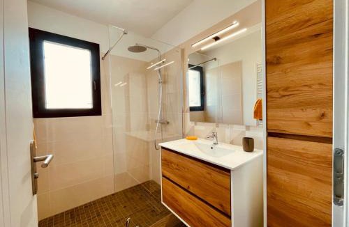 Vensac Villa | VillasHomeClet - Villa Palm Beach