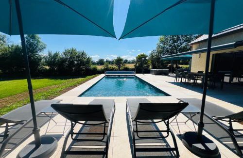 Roussennac Villa | Villaveyron