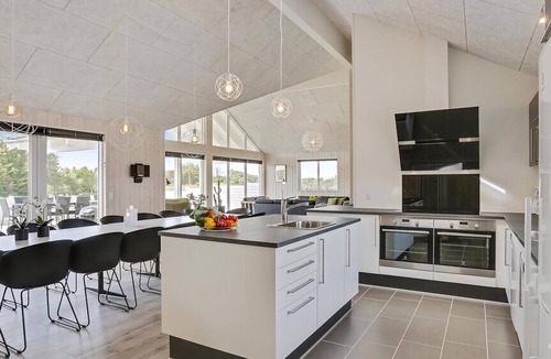 Spøttrup House | VillaVilla 405 - Hostrup Strand, Limfjorden