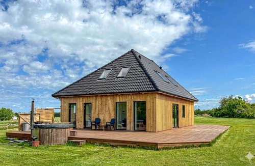 Spøttrup House | VillaVilla 981 - Hostrup Strand, Limfjorden