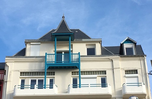 Ault Villa | VILLE COURLA 5 - A balcony overlooking the English Channel