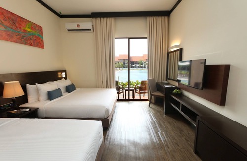 Kuala Rompin Hotel | Villea Rompin Resort & Golf