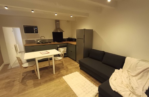 Villeneuve-les-Avignon Apartment | Villeneuve-les-avignon, historic center