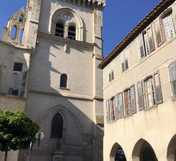 Villeneuve-les-Avignon Apartment | Villeneuve les avignon,proche Avignon, beau studio