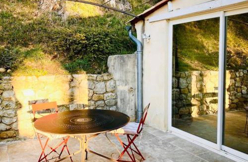 Villeneuve Apartment | Villeneuve Ravissante suite à 10mn de Forcalquier