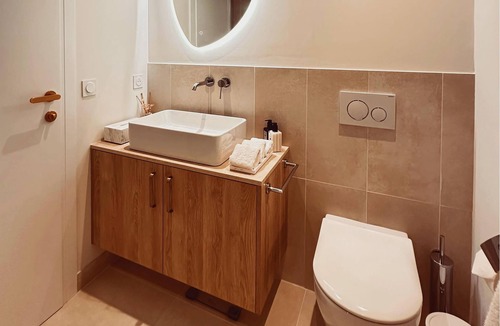 Saint-Tropez City Centre Apartment | VILLTAK SAINT-TROPEZ,nLuxury Two-Bedroom apartment in the heart of Saint-Tropez