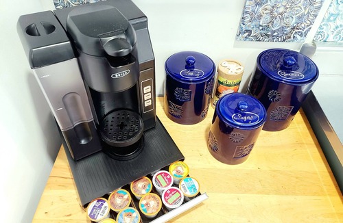 Oberlin House | Vin's Place (Downtown Oberlin College)