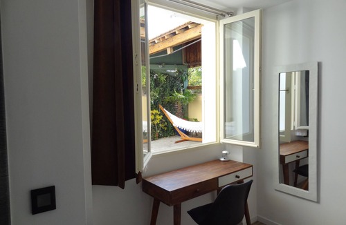 Sorano Cottage | VINCENNES: Charming apartment, calm and sunny