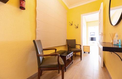 El Baix Guinardo Apartment | Vincent's House