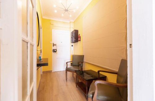 El Baix Guinardo Apartment | Vincent's House