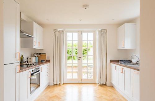 Patrixbourne House | Vine Cottage by Bloom Stays