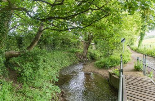 Patrixbourne House | Vine Cottage by Bloom Stays