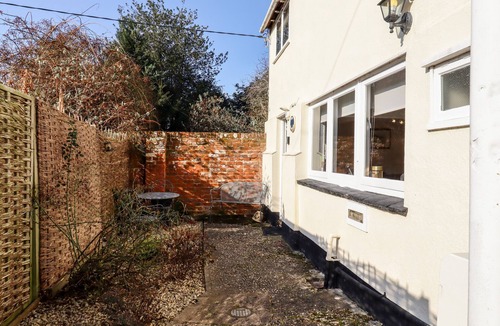 Halstead Cottage | Vine Cottage