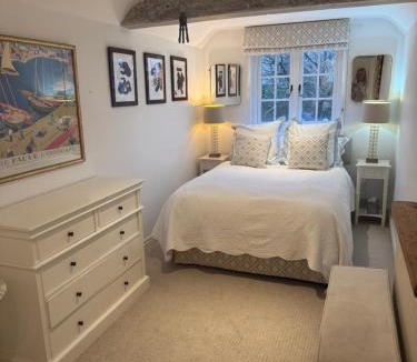 Tetbury House | Vine House