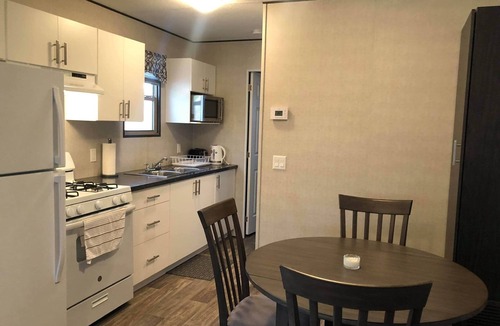 Virgil House | Vine Ridge Resort