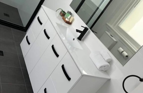 Cessnock Hotel | Vine Valley Inn