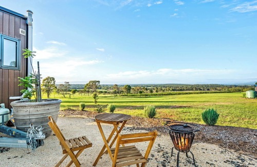 Lovedale House | Vine View Escape by Tiny Away