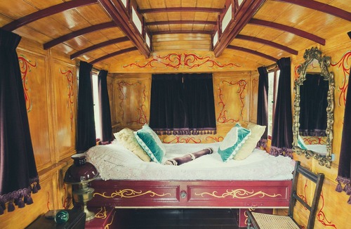 Milford on Sea Bed & Breakfast | Vinegar Hill Pottery B & B