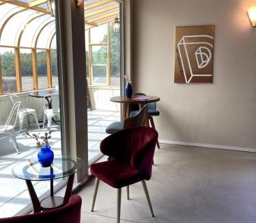 Outlook House | Vineyard and winery guest house