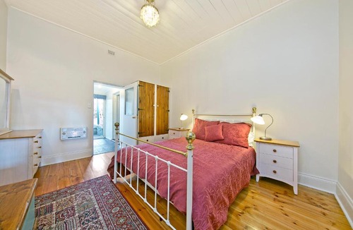 Talunga Bed & Breakfast | Vineyard Cottage BnB