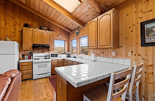 Carmel Valley House | Vineyard Cottage with Stunning Views