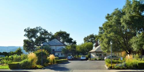 St. Helena Hotel | Vineyard Country Inn