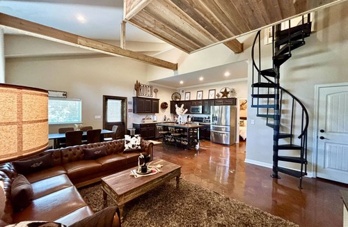New Ulm Cottage | Vineyard Estate with 3 Luxurious Cottages, Pond w/Dock, Trail, Games & More