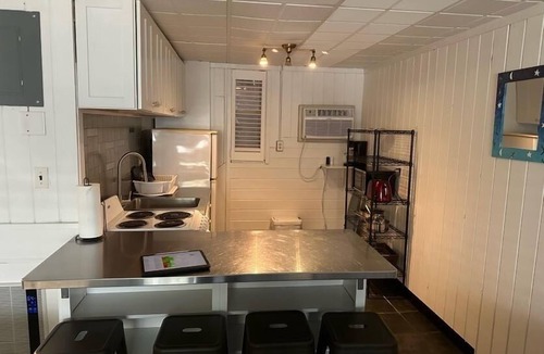 Vineyard Haven Hotel | Vineyard Harbor Motel - Private Beach